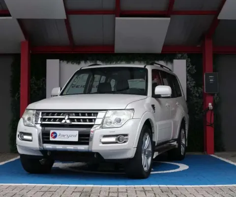 MITSUBISHI PAJERO FULL HPE 4X4 3.2 TB-IC 2P 2015