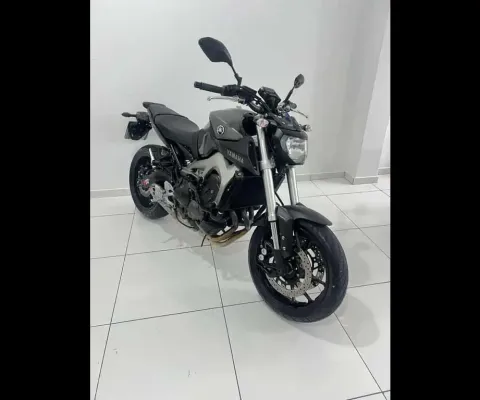 YAMAHA MT 09 2015