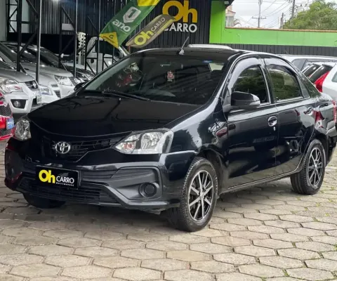 Toyota etios sedan x plus 1.5 at 2020