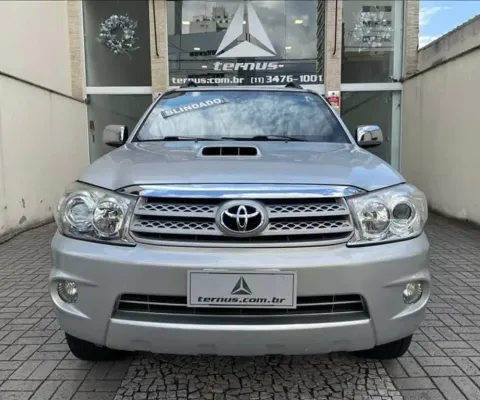 TOYOTA HILUX SW4 3.0 SRV 4X4 7 Lugares 16V Turbo Intercooler - 2010/2011