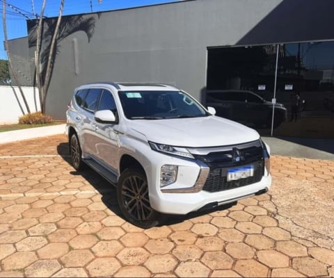 Mitsubishi PAJERO SPORT 2.4 16V MIVEC TURBO DIESEL LEGEND AWD AUTOMÁTICO