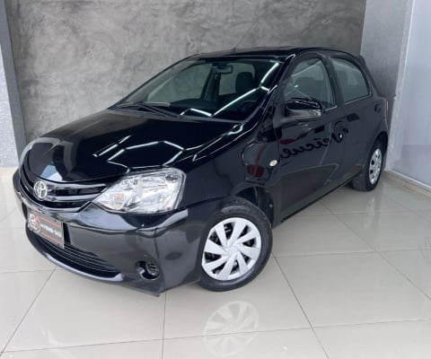 Toyota Etios X 1.3 Flex Manual – 2015