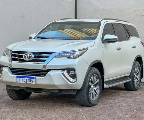 Toyota Hilux sw4 2020 2.8 srx 4x4 16v turbo intercooler diesel 4p automático