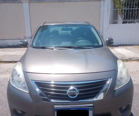VERSA 2014 SL 1.6 FLEX/GNV - COMPLETO