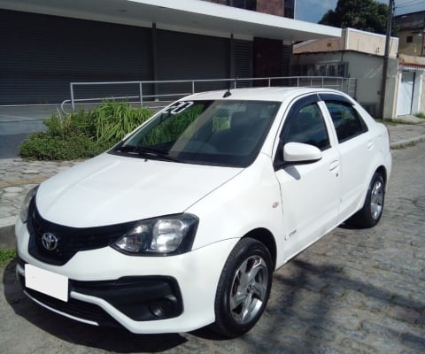 Etios sedan 2020 X 1.5 flex - completo