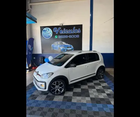 VOLKSWAGEN UP cross 1.0 TSI Total Flex 12V 5p