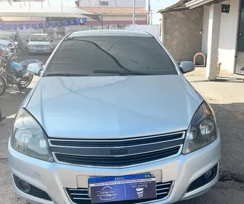 VECTRA GT 2010