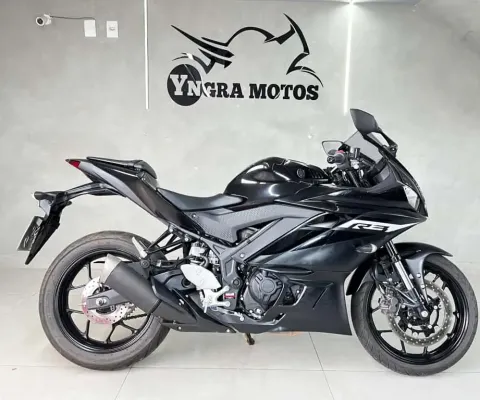 YAMAHA YZF R-3 321/ABS