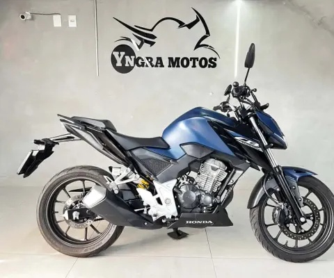 HONDA CB 300F Twister Flex