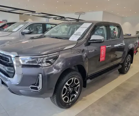 TOYOTA HILUX 2.8 TDI SRX PLUS CD 4X4 4P