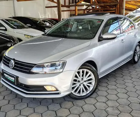 Volkswagen Jetta Comfortline 2.0 T.Flex 8V 4p Tipt.  - Prata - 2015/2016