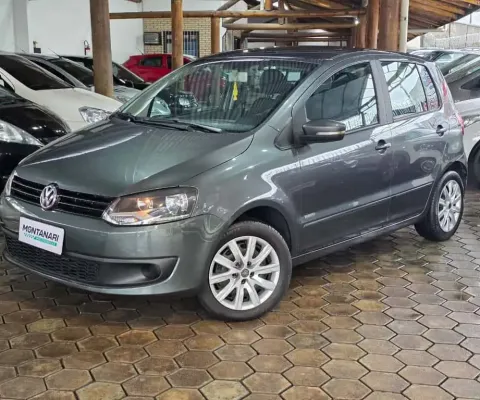 Volkswagen Fox 1.0 Mi Total Flex 8V 5p  - Cinza - 2012/2013