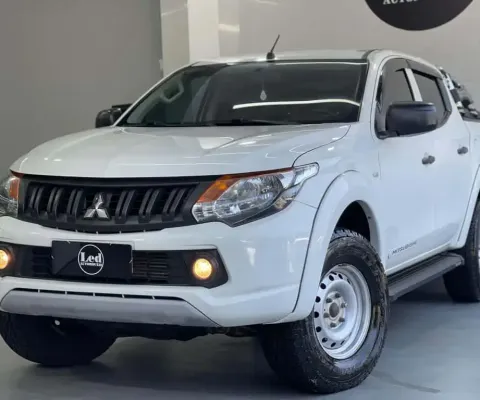 MITSUBISHI L200 TRITON OUTDOOR Tri. Outd. GLX 2.4 CD 4x4 Die. Mec.