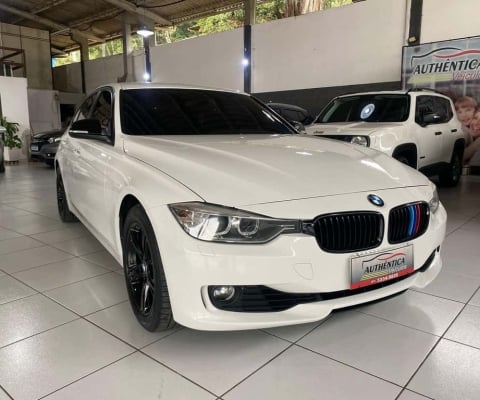 BMW 320i activ - Branca - 2013/2014