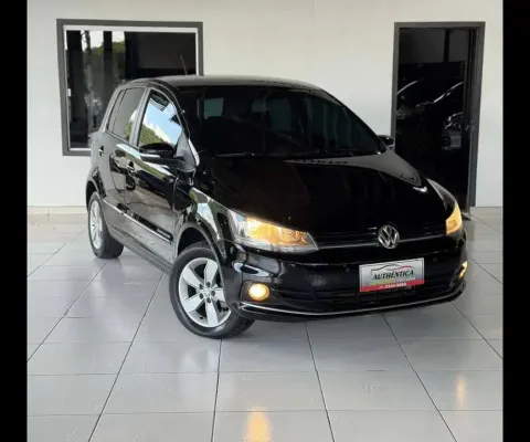 Volkswagen Fox Comfortline 1.6 Flex 8V 5p  - Preta - 2017/2017