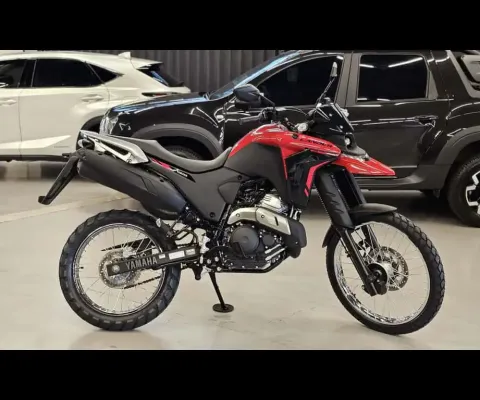 XTZ 250 LANDER CONNECTED
