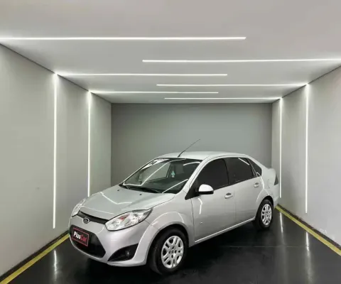 Ford Fiesta 2014 1.6 rocam se sedan 8v flex 4p manual