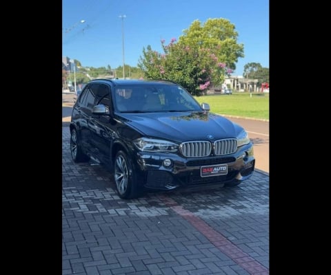 BMW X5 XDRIVE M50d Diesel - Preta - 2016/2017