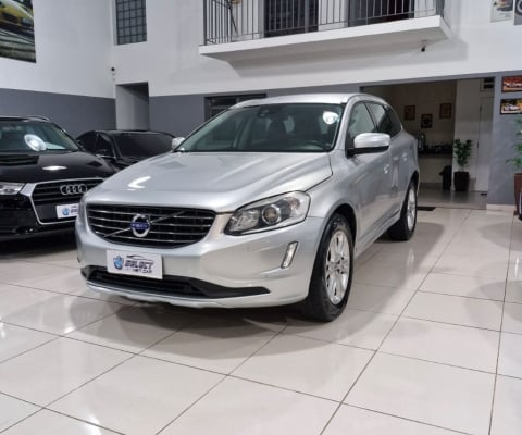 VOLVO XC60 2.0 T5 MOMENTUM GASOLINA 4P AUTOMÁTICO