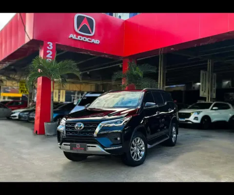 TOYOTA HILUX SW4 2.8 SRX DIAMOND 4X4 TURBO