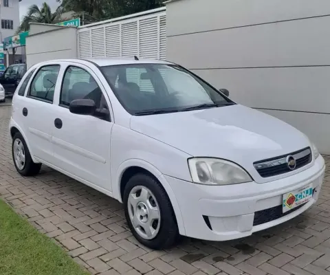 Chevrolet Corsa Hatch Corsa Hat. Maxx 1.4 8V ECONOFLEX 5p  - Branca - 2011/2012
