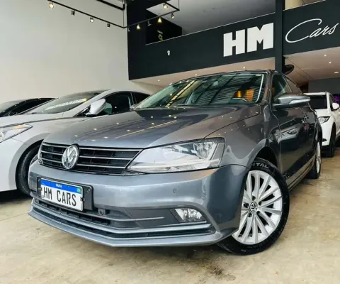 Volkswagen Jetta Gasolina Automático
