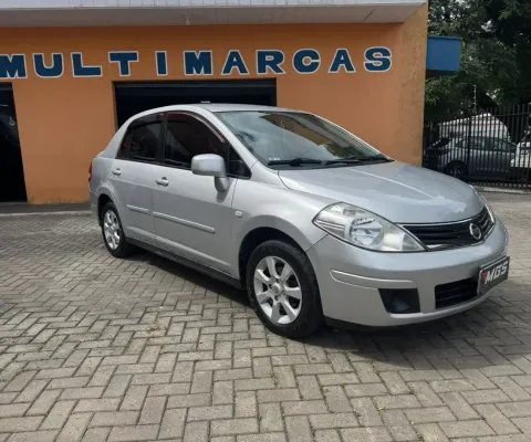 Nissan tiida 1.8 automatico - 2012/2013 - completo e sem restrições 