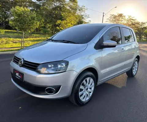 Volkswagen Fox  1.6 GII 2014 - Prata - 2013/2014