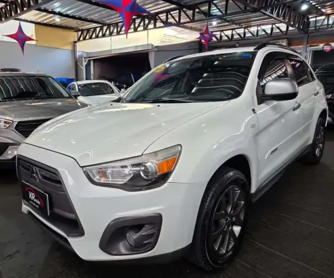Mitsubishi ASX CVT 4WD 2016 - Branca - 2015/2016
