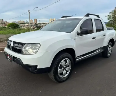 Renault Duster Oroch  1.6 Flex 2020 - Branca - 2019/2020