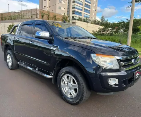 Ford Ranger XLT 3.2 CD 4x4 2013 - Preta - 2012/2013