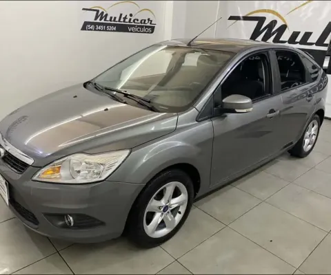 Ford FOCUS 1.6 GLX 16V FLEX 4P MANUAL