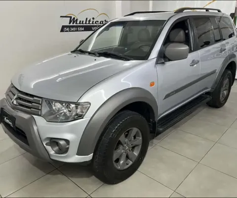 Mitsubishi PAJERO 3.2 OUTDOOR 4X4 16V TURBO INTERCOOLER DIESEL 4P AUTOMÁTICO