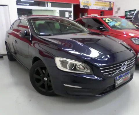 Volvo S60 2.0 T4 Momentum 190cv c/ Teto Solar