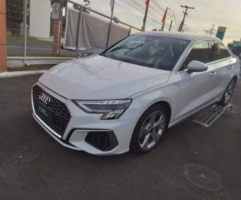 Audi A3 2024 2.0 40 tfsi mhev sedan s line s-tronic