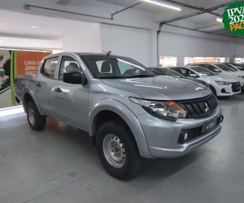 Mitsubishi L200 triton 2023 2.4 16v turbo diesel gl cd 4x4 manual