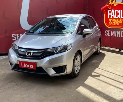 Honda fit 1.5 lx 16v 4p