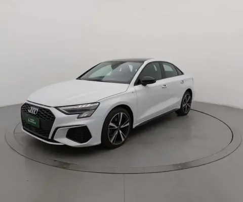 Audi A3 2024 2.0 40 tfsi mhev sedan s line s-tronic