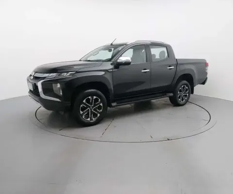 Mitsubishi L200 triton 2023 2.4 16v turbo diesel sport hpe-s cd 4p 4x4 automático