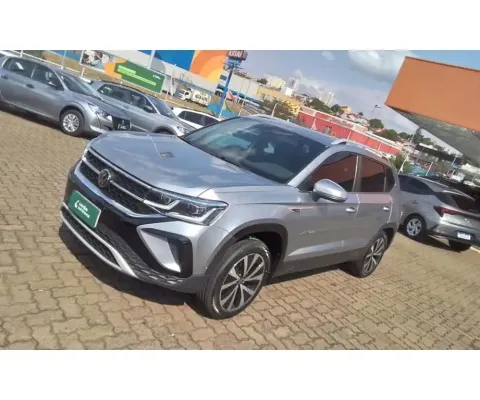 Volkswagen Taos 2023 1.4 250 tsi total flex highline automático