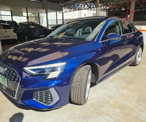 Audi A3 2024 2.0 40 tfsi mhev sedan s line s-tronic