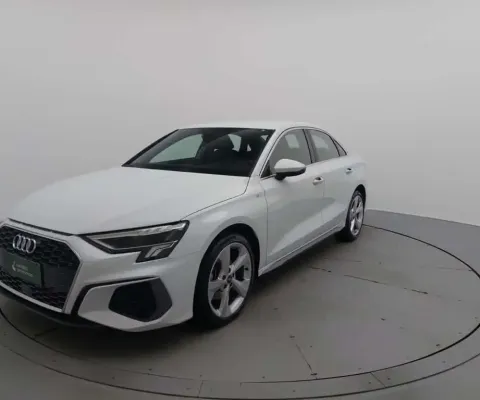 Audi A3 2024 2.0 40 tfsi mhev sedan s line s-tronic