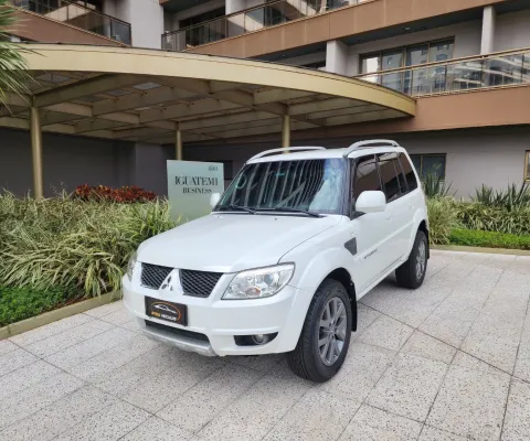 TR4 2013 4x2 - Maravilhosa