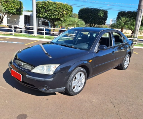 Mondeo Ghia Automático