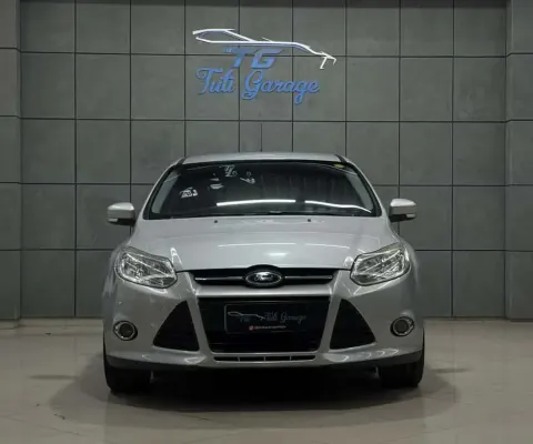 Ford Focus Sedan I/  SE 1.6 H - Prata - 2014/2015