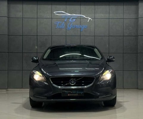 Volvo V40 T-4 2.0 Aut./Mec.  - Cinza - 2013/2013