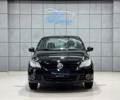 Volkswagen Voyage 1.0/1.0 City Mi Total Flex 8V 4p  - Preta - 2012/2013