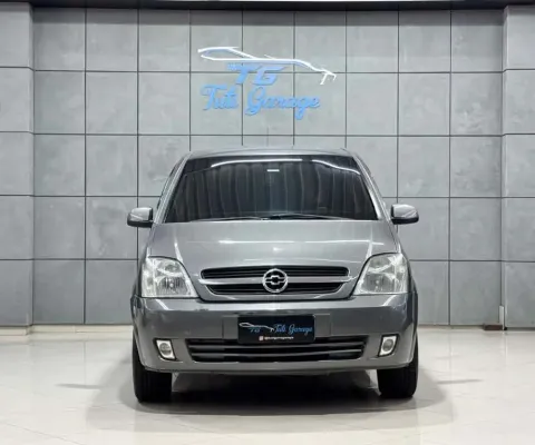 Chevrolet Meriva 1.8 MPFI 8V 4P - Cinza - 2004/2004