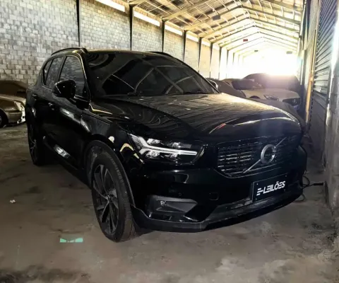 VOLVO/XC40 T-5-R-DESIGN 2018/2019 - Preto SAO PAULO Ano/Mod: NA/2019 Cor: Preto