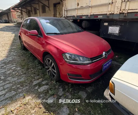 VOLKSWAGEN VW GOLF HIGHLINE AA 2014 GUARUJA-SP Ano/Mod: 2013/2014 Cor: Vermelho